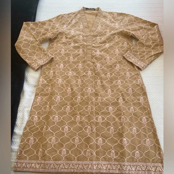open lace back dress 3 Piece- Pure Khadi Silk Embroidered Suit S112019  Aghanoorinternational